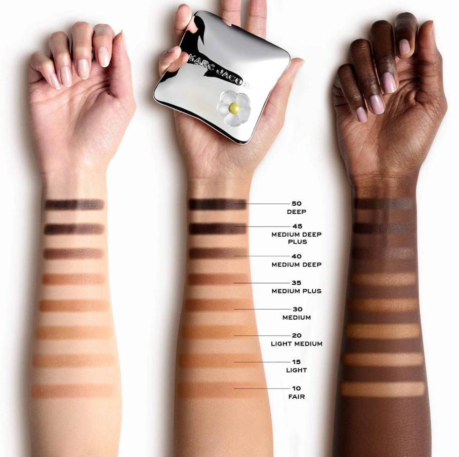 Marc Jacobs Beauty Legally Bronze Talc-Free Blurring Powder Bronzer *Pre Orden*
