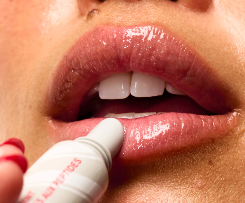 Rhode Peptide lip treatment Peppermint Glaze Limited edition scent *Pre orden* - Beautyland by Rocio 